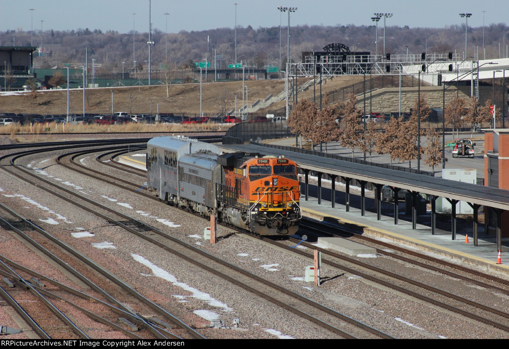 BNSF 7049